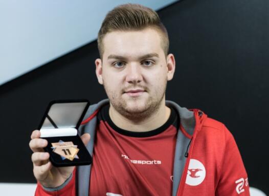 数据里程碑预告：Cryin即将达成LPL300出场成就